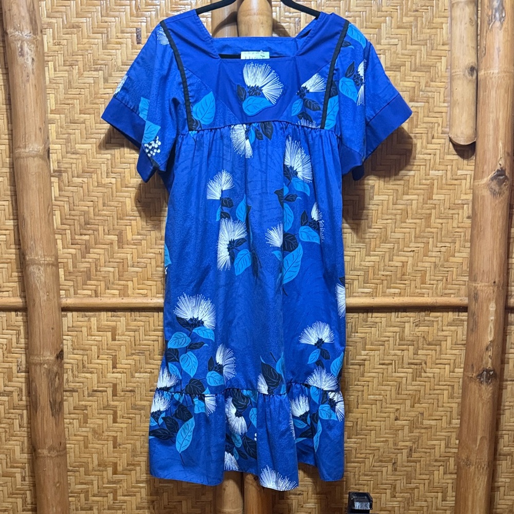 Hapua Hawaii Blue Floral Hawaiian muumuu Dress small